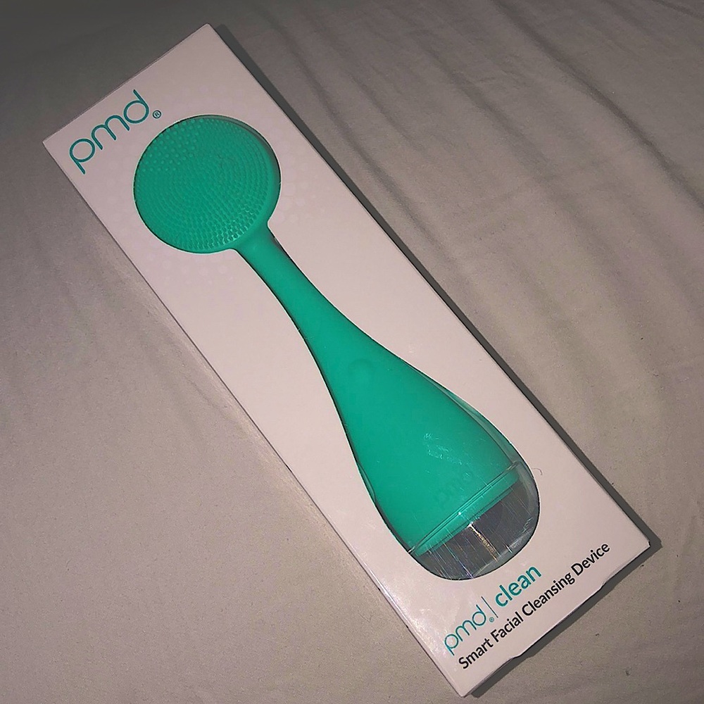 NIB PMD Clean 🧼 - Picture 10 of 12